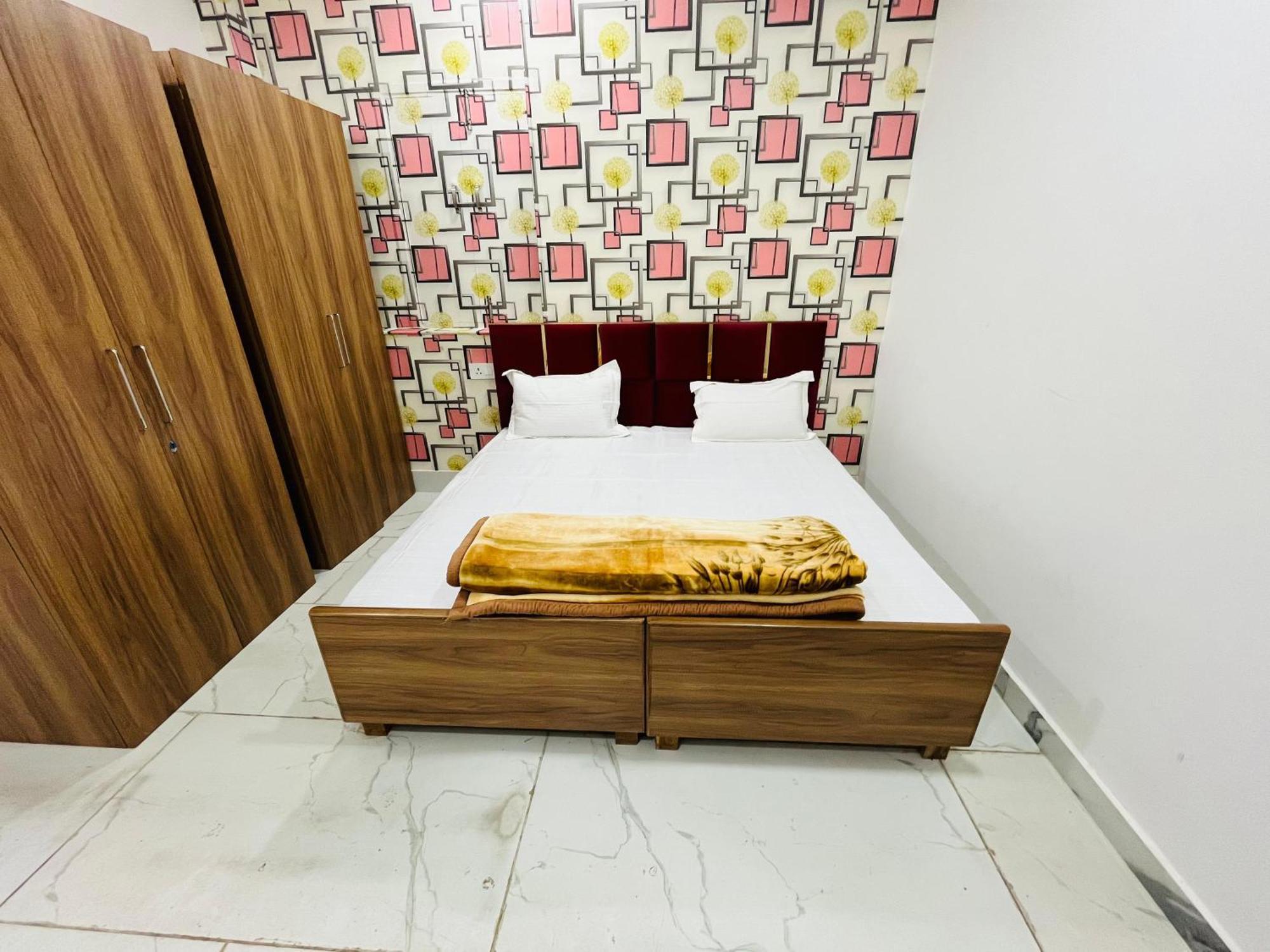 Townhouse Happy Habitat Guest House Greater Noida Ngoại thất bức ảnh