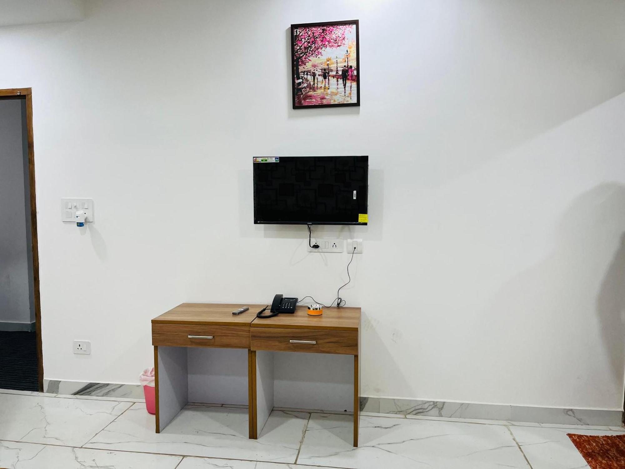 Townhouse Happy Habitat Guest House Greater Noida Ngoại thất bức ảnh